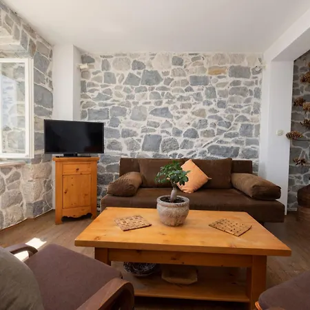 Jasminka ポドゥゴラ